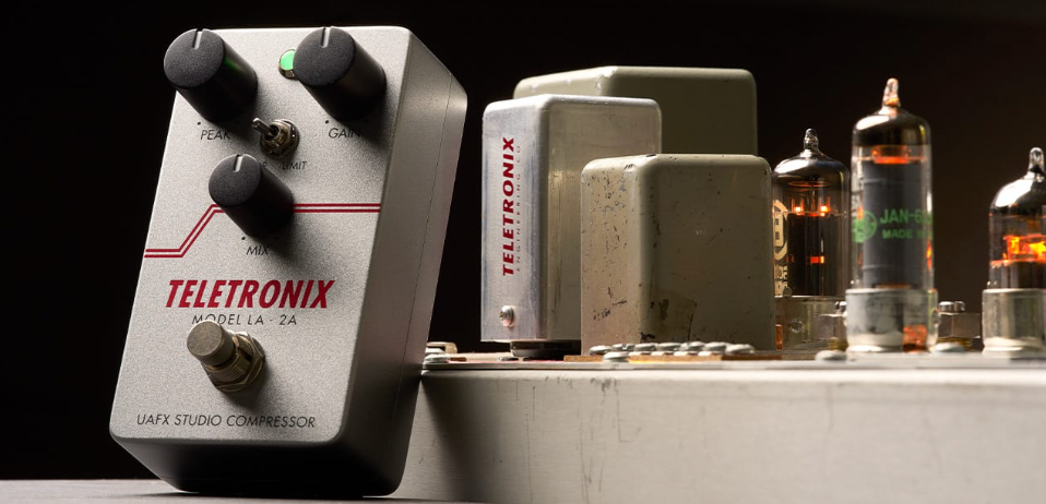 la2a compressor pedal Universal Audio UAFX LA-2A Studio Compressor (Universal Audio)